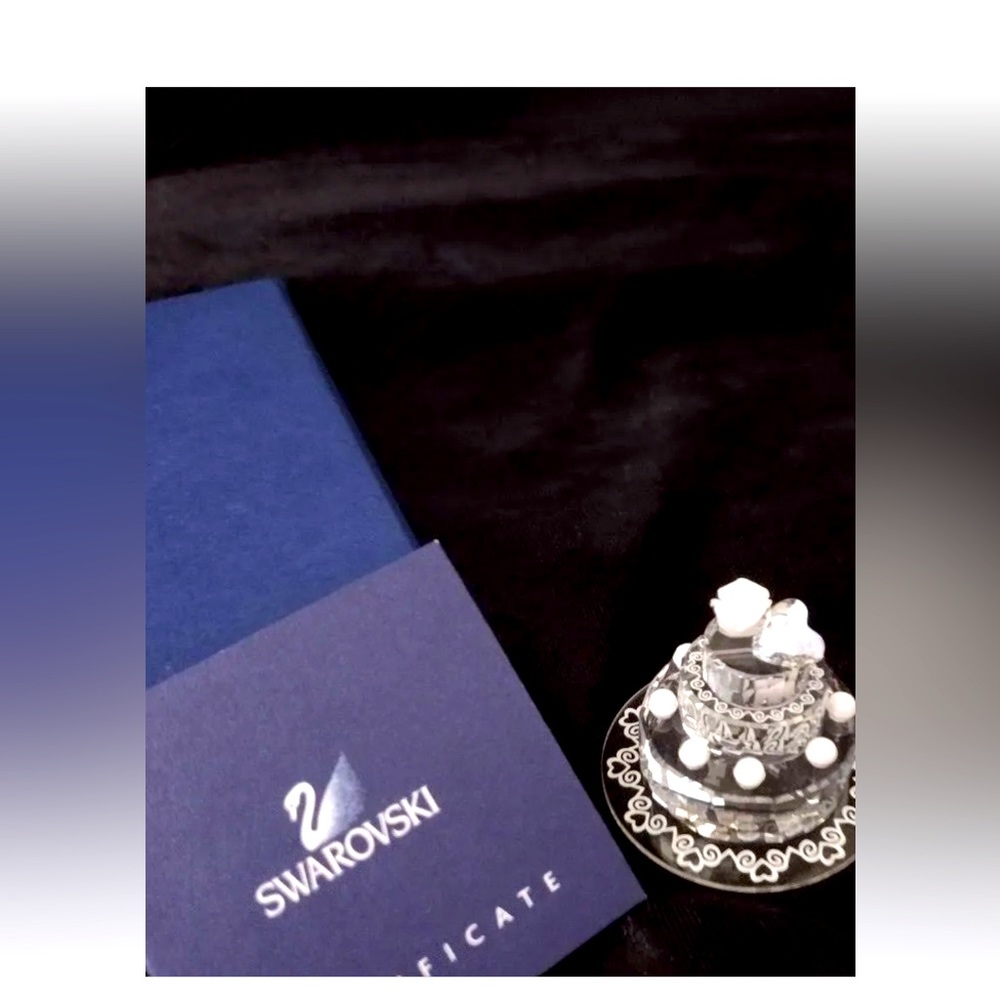New Swarovski cake rare find